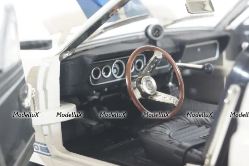 Shelby GT 350, white DC35001, Shelby Collectibles 1:18 Уценка!