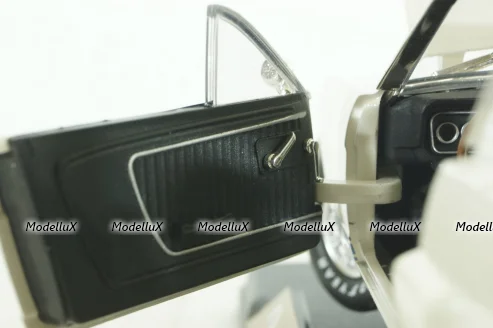 Shelby GT 350, white DC35001, Shelby Collectibles 1:18 Уценка!