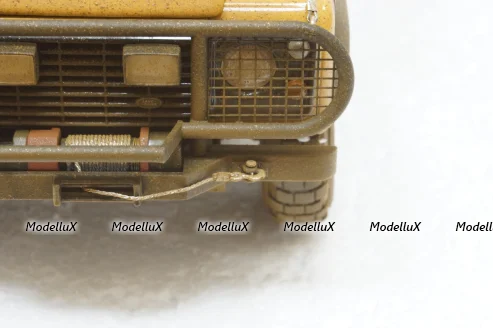 Land Rover Defender 110 Rally Camel Trophy 1993 Dirty Version, ALM810309, Almost Real 1:18
