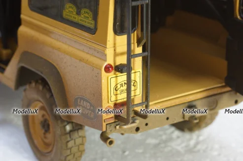 Land Rover Defender 110 Rally Camel Trophy 1993 Dirty Version, ALM810309, Almost Real 1:18