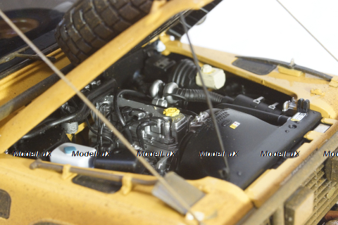 Land Rover Defender 110 Rally Camel Trophy 1993 Dirty Version, ALM810309, Almost Real 1:18