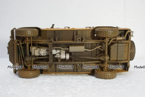 Land Rover Defender 110 Rally Camel Trophy 1993 Dirty Version, ALM810309, Almost Real 1:18