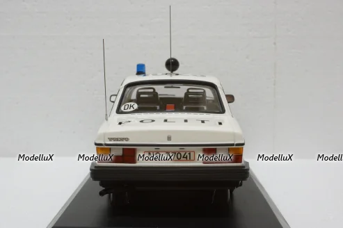 Volvo 240 GL, 1986, Politi Danmark, 155171495, Minichamps 1:18