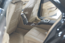 Cadillac SLS Seville 2006, CSLS001, Dealer Edition 1:18