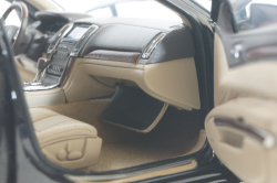 Cadillac SLS Seville 2006, CSLS001, Dealer Edition 1:18