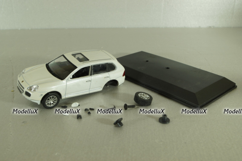 Porsche Cayenne S, white, China 1:43 на запчасти!