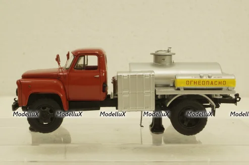 Газ-52 МЗ-3607 Автомобиль-заправщик, Автопром 50 лет 1974 г, 105229, РЕПЛИКА DiP Models 1:43