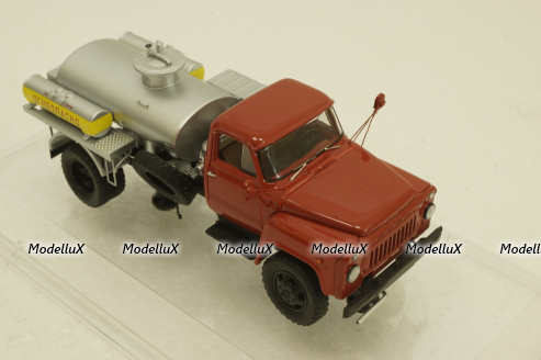 Газ-52 МЗ-3607 Автомобиль-заправщик, Автопром 50 лет 1974 г, 105229, РЕПЛИКА DiP Models 1:43