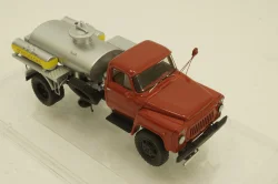 Газ-52 МЗ-3607 Автомобиль-заправщик, Автопром 50 лет 1974 г, 105229, РЕПЛИКА DiP Models 1:43