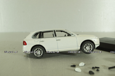 Porsche Cayenne S, white, China 1:43 на запчасти!