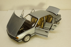BMW 730i (E32) 1986 light blue, 100023008, Minichamps 1:18