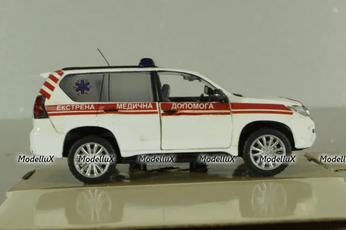 Toyota Prado 150 Медична допомога, білий, SAL003, Salah43 1:42