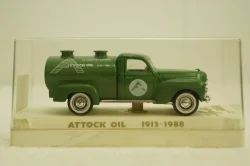 Dodge Tanker Attock oil, 1913-1988, green, Solido 1:43