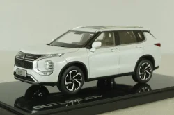 Mitsubishi Outlander 2022, white, CMD 1:43