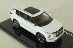 Mitsubishi Outlander 2022, white, CMD 1:43