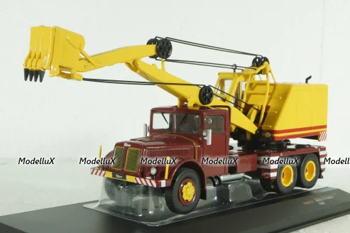 Tatra 111 D030 A 1958, red, TRU042.22, IXO 1:43
