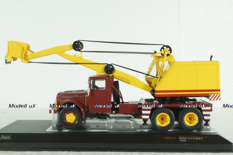 Tatra 111 D030 A 1958, red, TRU042.22, IXO 1:43