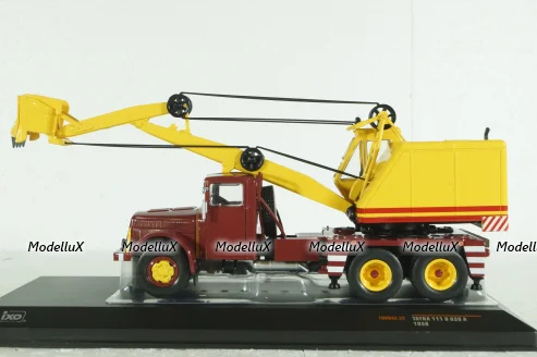 Tatra 111 D030 A 1958, red, TRU042.22, IXO 1:43