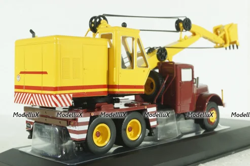 Tatra 111 D030 A 1958, red, TRU042.22, IXO 1:43