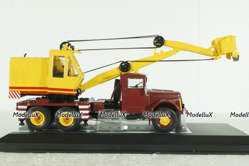 Tatra 111 D030 A 1958, red, TRU042.22, IXO 1:43