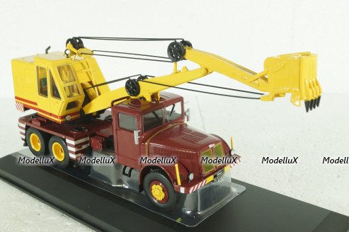 Tatra 111 D030 A 1958, red, TRU042.22, IXO 1:43