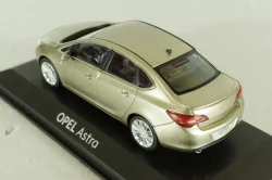 Opel Astra 2012 gold metallic, 07751000-10005, Minichamps 1:43  Уценка!