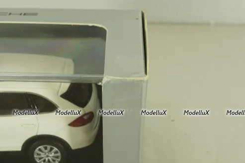 Porsche Cayenne S Hybrid (958) 2010, white, WAP0200040B, Minichamps 1:43 Уценка!