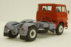 Skoda-110 тягач, красный, АвтоИстория 1:43