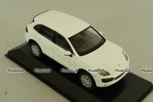 Porsche Cayenne S Hybrid (958) 2010, white, WAP0200040B, Minichamps 1:43 Уценка!