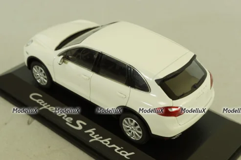 Porsche Cayenne S Hybrid (958) 2010, white, WAP0200040B, Minichamps 1:43 Уценка!