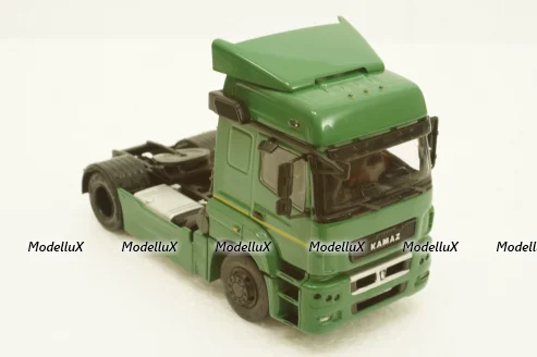 Камаз-5490 тягач зеленый, 101944, АвтоИстория 1:43