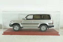 Бокс для моделей с кожаной подставкой - Красный, 30,6*14,6*11,3 (Д*В*Ш), LUXBOX 1:18