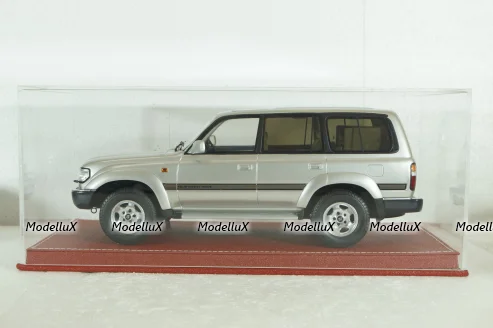 Бокс для моделей с кожаной подставкой - Красный, 30,6*14,6*11,3 (Д*В*Ш), LUXBOX 1:18