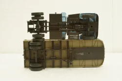 Маз-200В с п/прицепом Маз-5215, АвтоИстория 1:43