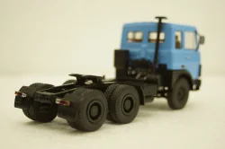 Маз-6422 тягач 1978г синий, 100589, АвтоИстория 1:43