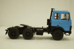 Маз-6422 тягач 1978г синий, 100589, АвтоИстория 1:43