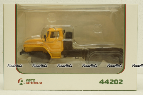 Урал-44202 тягач желтый, АвтоИстория 1:43