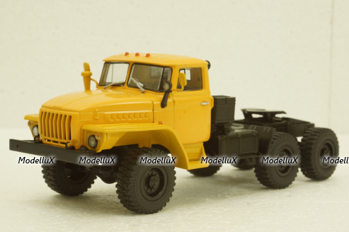 Урал-44202 тягач желтый, АвтоИстория 1:43