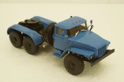 Урал-4420 тягач синий, АвтоИстория 1:43