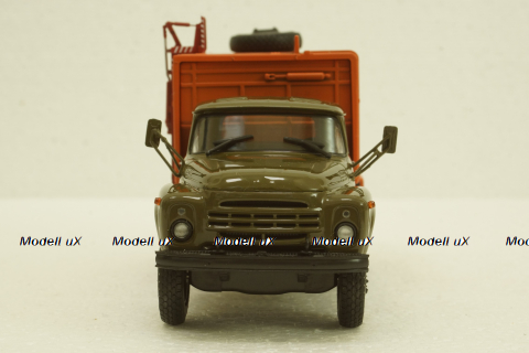КО-413(130) мусоровоз, 101388, АвтоИстория 1:43 Уценка!