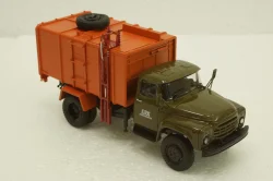 КО-413(130) мусоровоз, 101388, АвтоИстория 1:43 Уценка!
