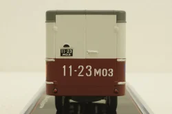 Уаз-451Д фургон "Химчистки", TruckTyr 1:43