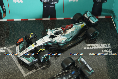 Mercedes AMG Petronas Set F1 4X W14 Team, Набор болидов Mercedes GP из 4х машин Формула 1 , BU38093-PACK, Bburago 1:43