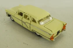 Газ-13 Чайка, бежевая,Тантал/Радон 1:43