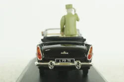 Simca V8 Chamboard Presidentielle w/figure General de Gaulle 1960, black, Norev 1:43