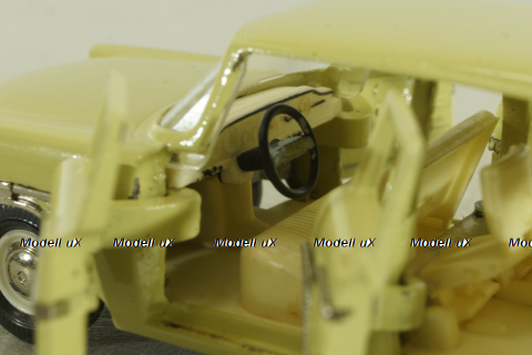 Газ-13 Чайка, бежевая,Тантал/Радон 1:43