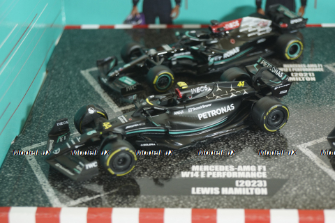 Mercedes AMG Petronas Set F1 4X W14 Team, Набор болидов Mercedes GP из 4х машин Формула 1 , BU38093-PACK, Bburago 1:43