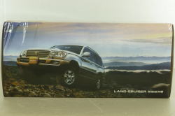 Toyota Land Cruiser 100, 2003 green, Paudi 1:18