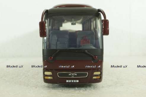 MAN R02 Lion’s Star (Yutong) 2003, red, PM056, Paudi 1:42