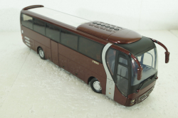 MAN R02 Lion’s Star (Yutong) 2003, red, PM056, Paudi 1:42